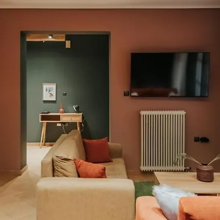 Krinides And Attics קלבריטה