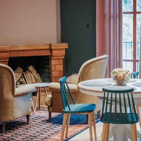 Krinides And Attics קלבריטה