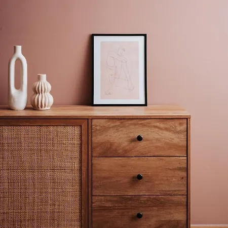 Krinides And Attics アパート