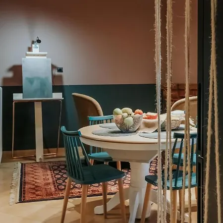 Krinides And Attics Apartment