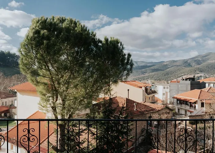 Krinides And Attics Apartment